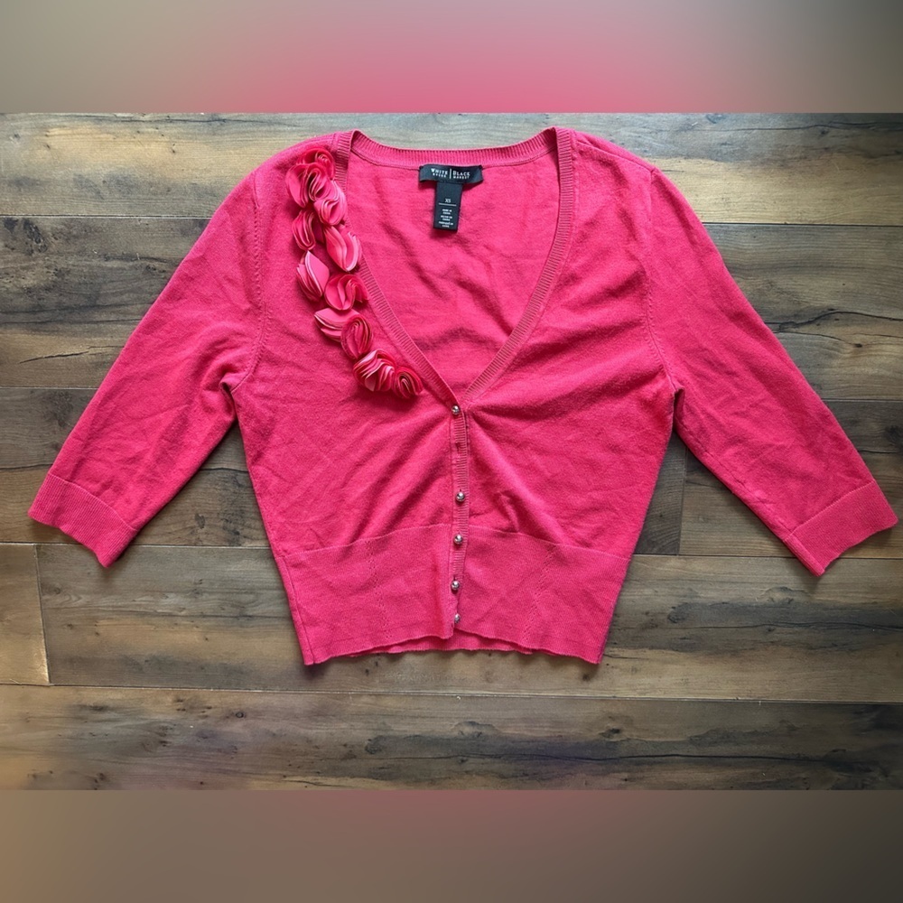 Coquette White House Black Market Floral Embellished Cardigan | Coral Pink | XS